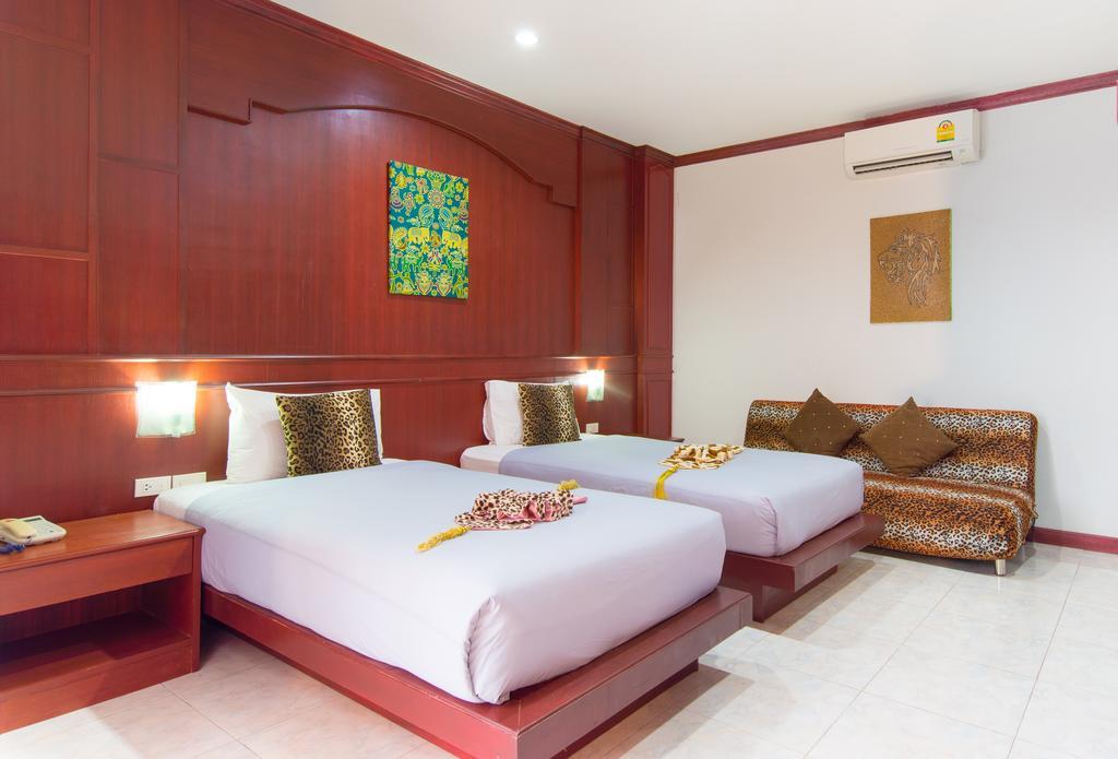 Forest Patong Hotel Exterior photo